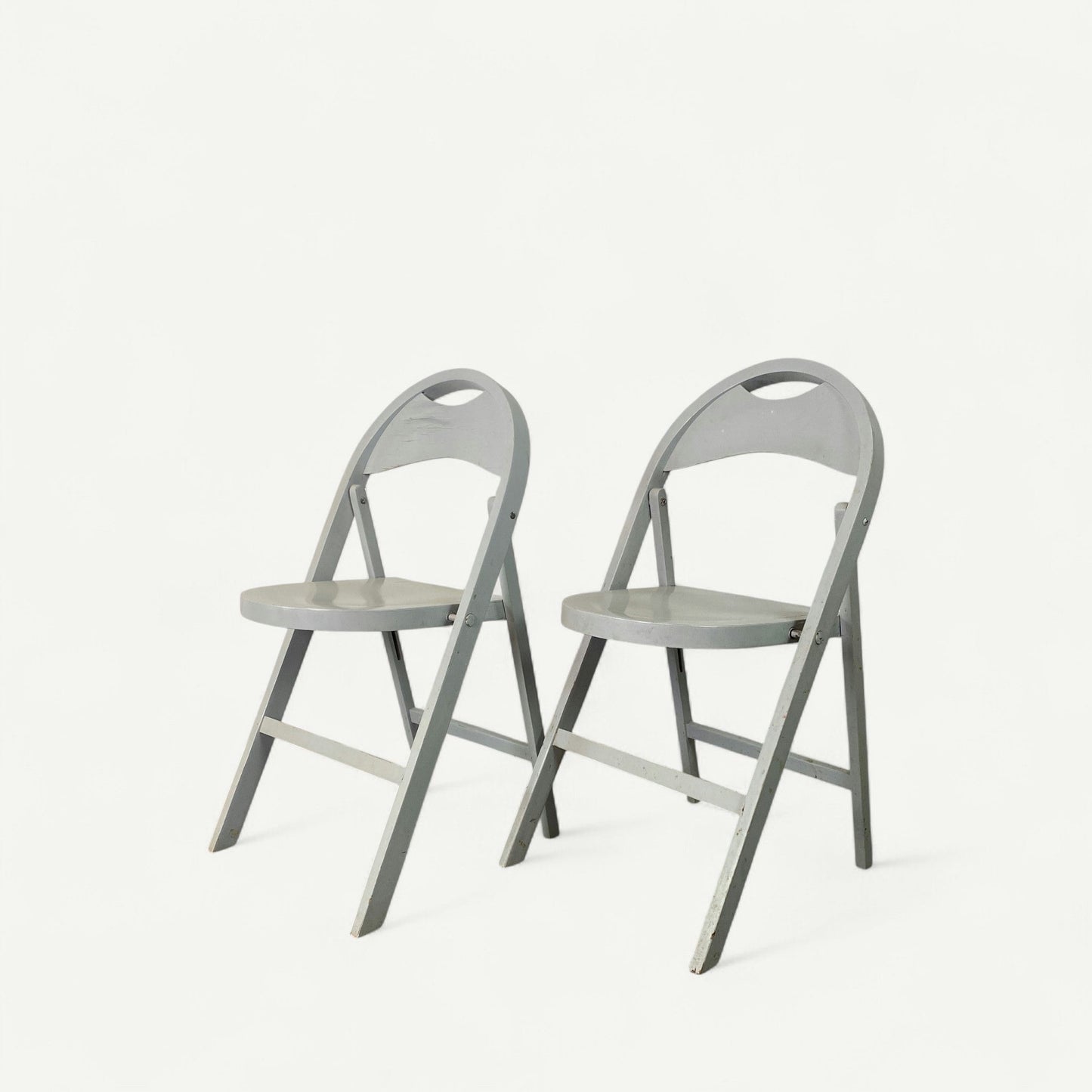 Paire de chaises pliantes Thonet blanches
