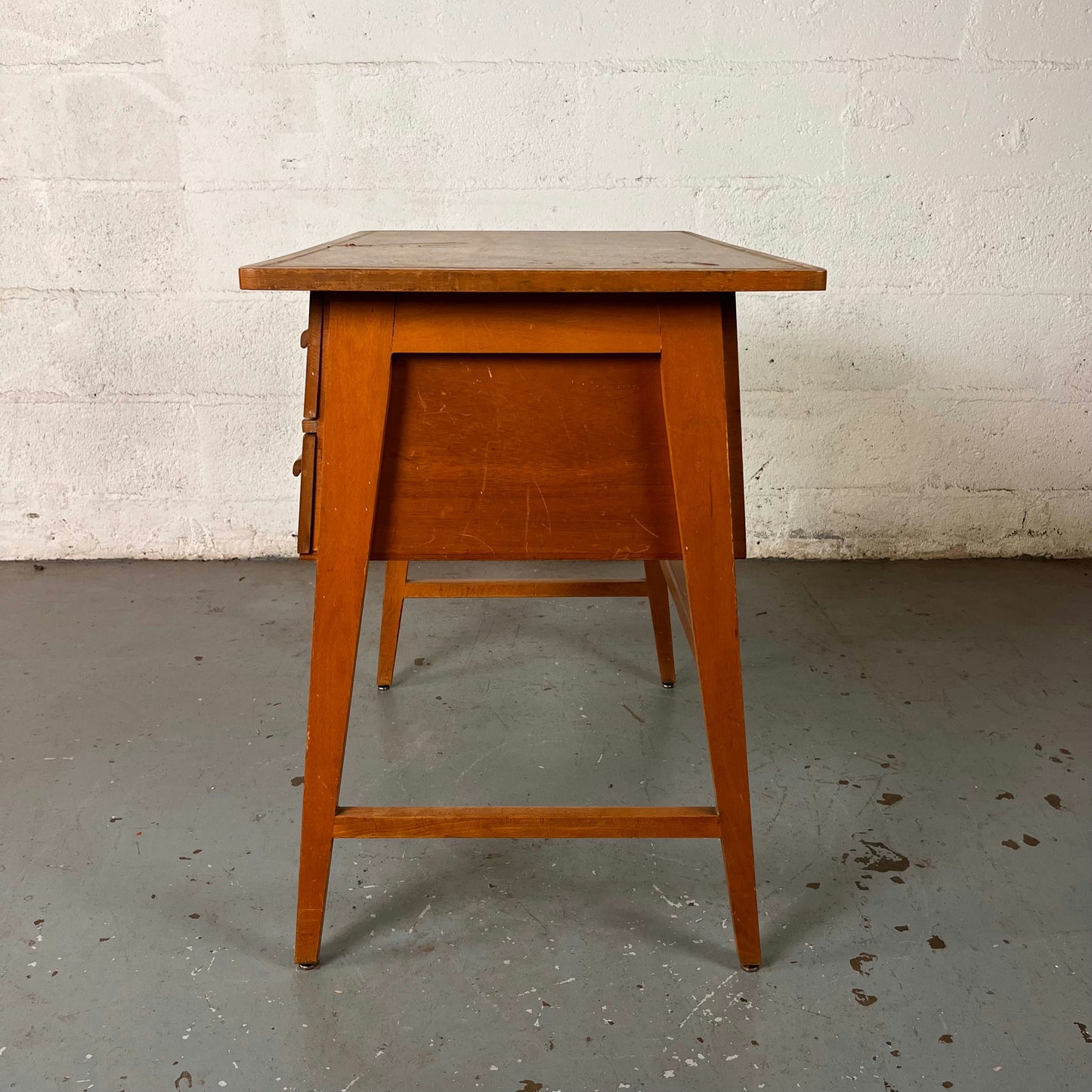 Bureau d’école en bois