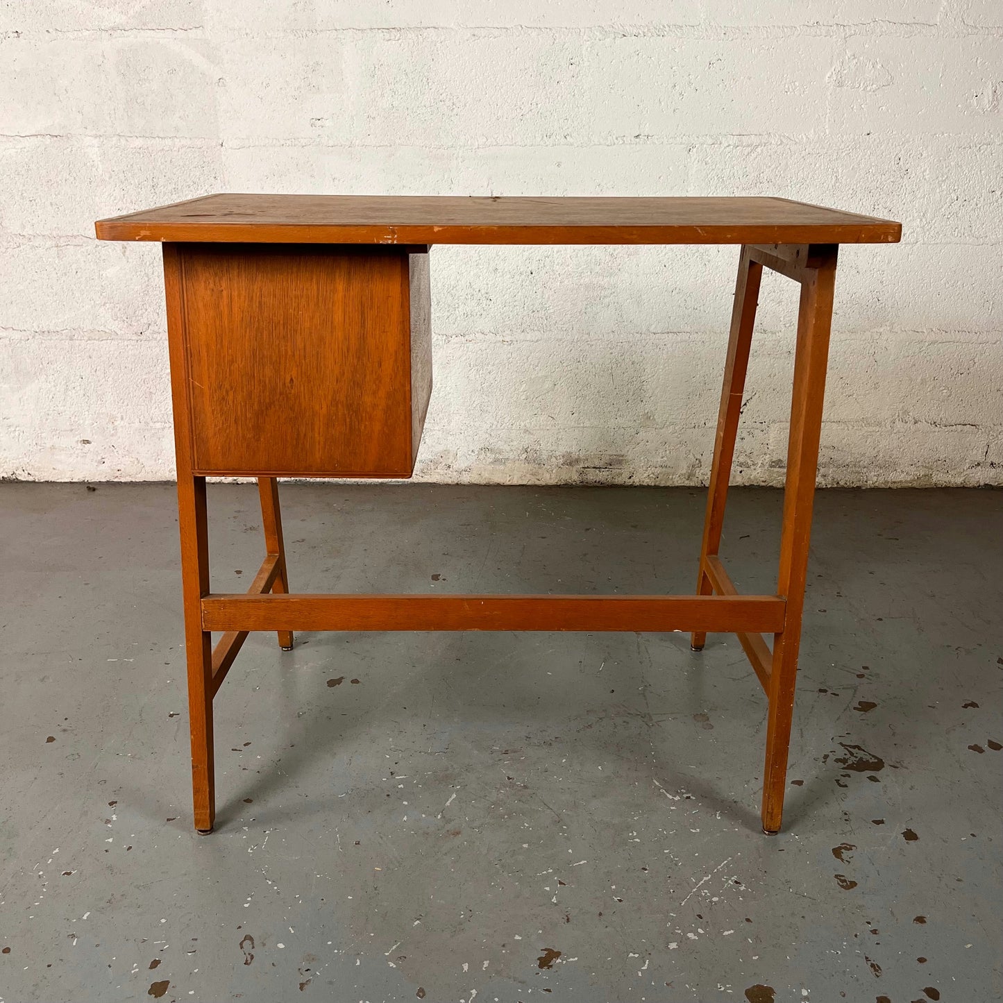 Bureau d’école en bois