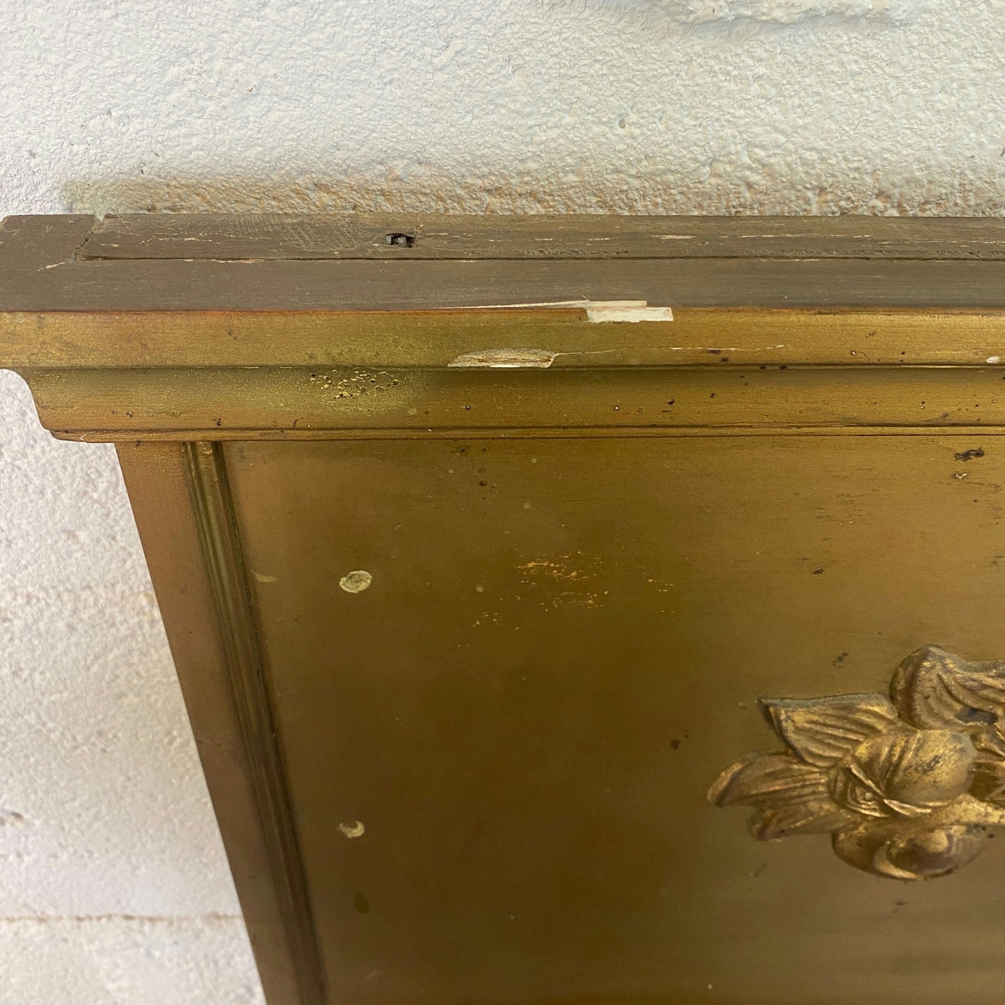 Grand miroir trumeau biseauté doré