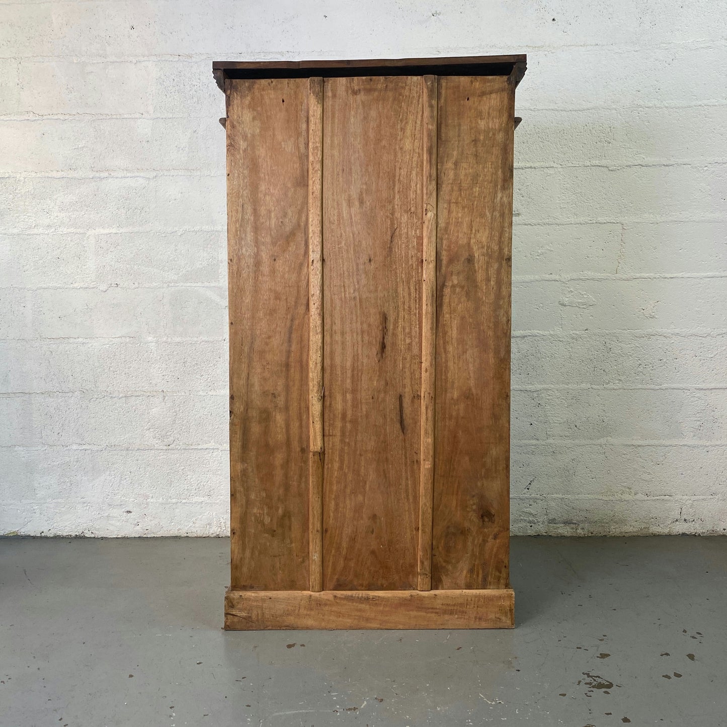 Ancienne armoire en bois