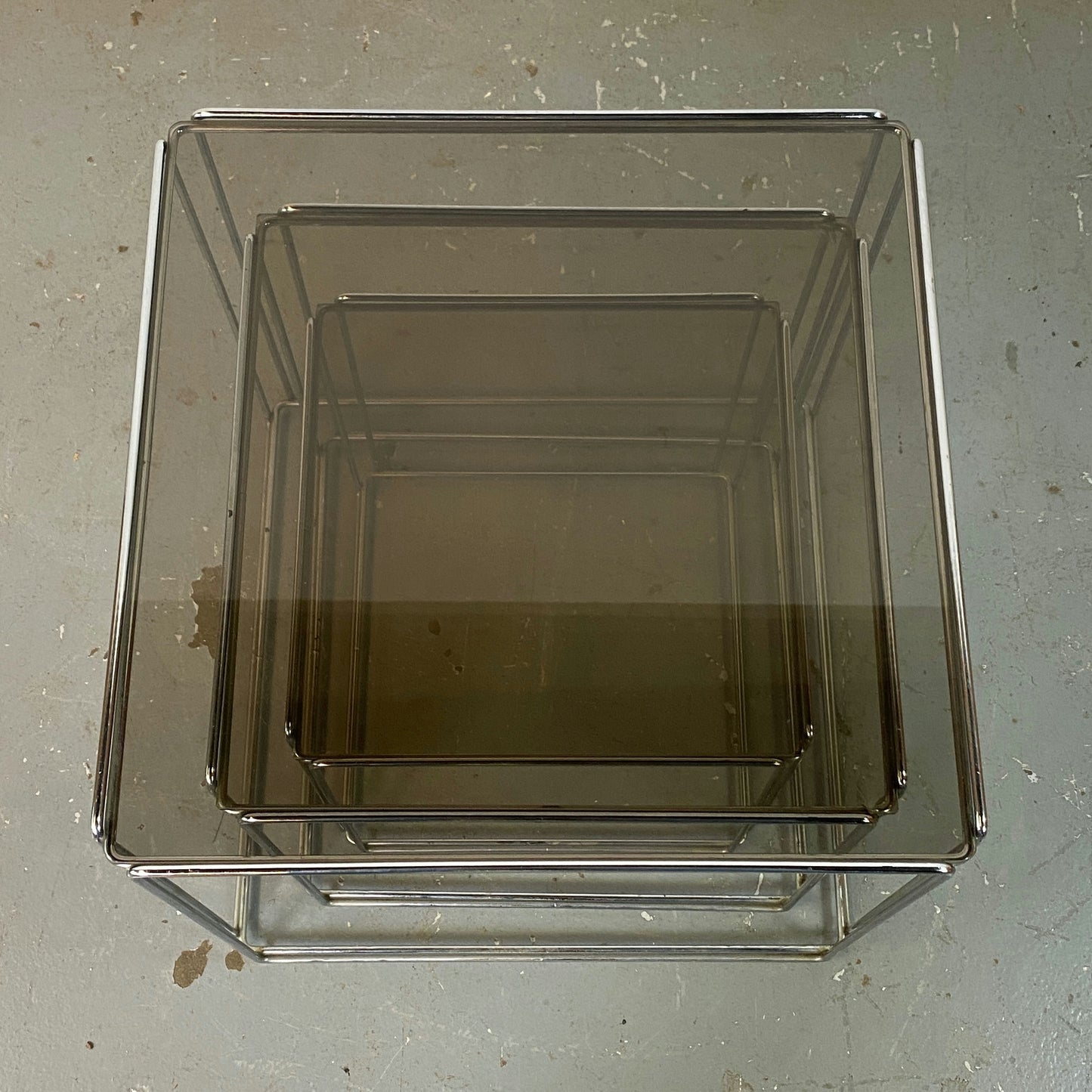 Tables Gigognes Isocèle Max Sauze pour Groupe SA