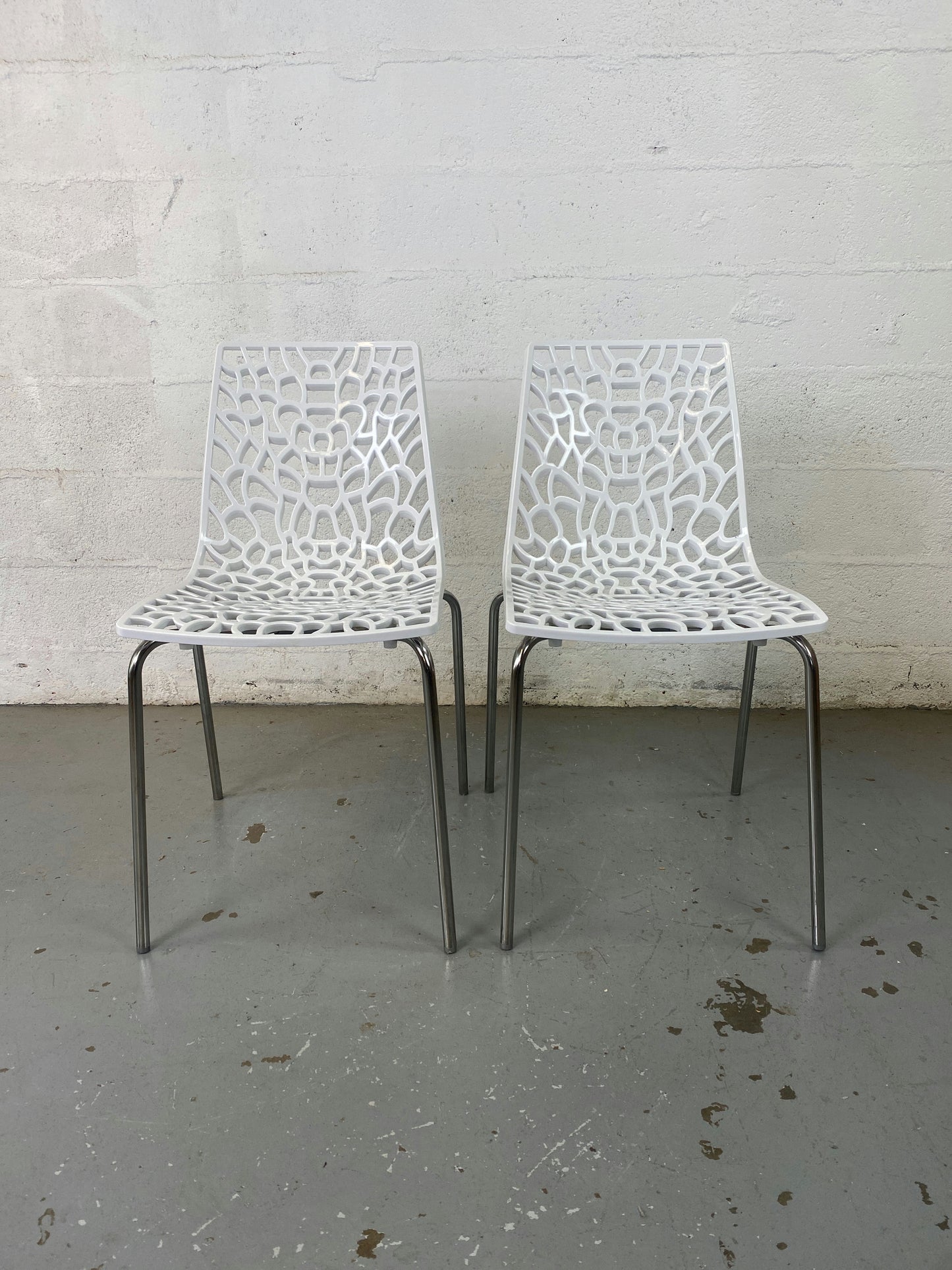 Paire de chaises blanche