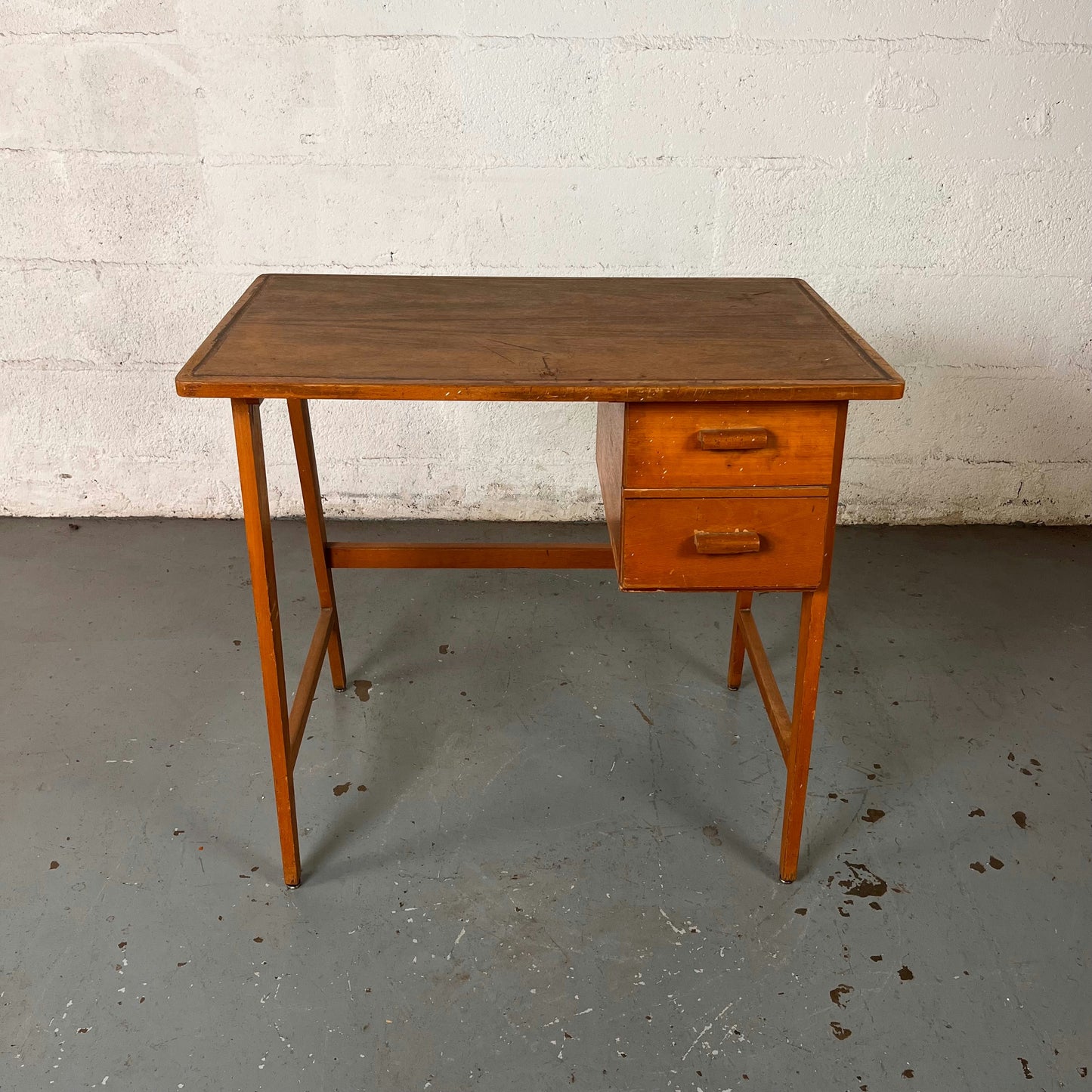 Bureau d’école en bois