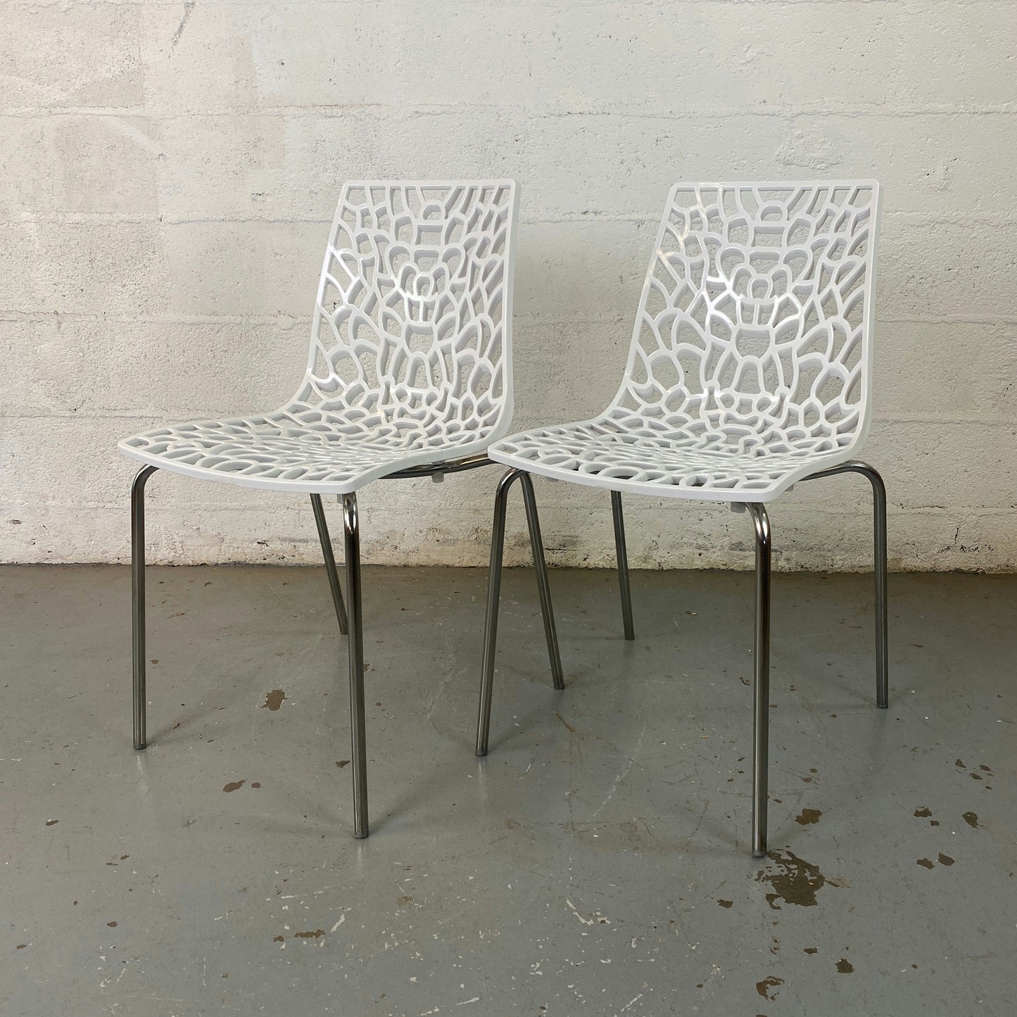 Paire de chaises blanche