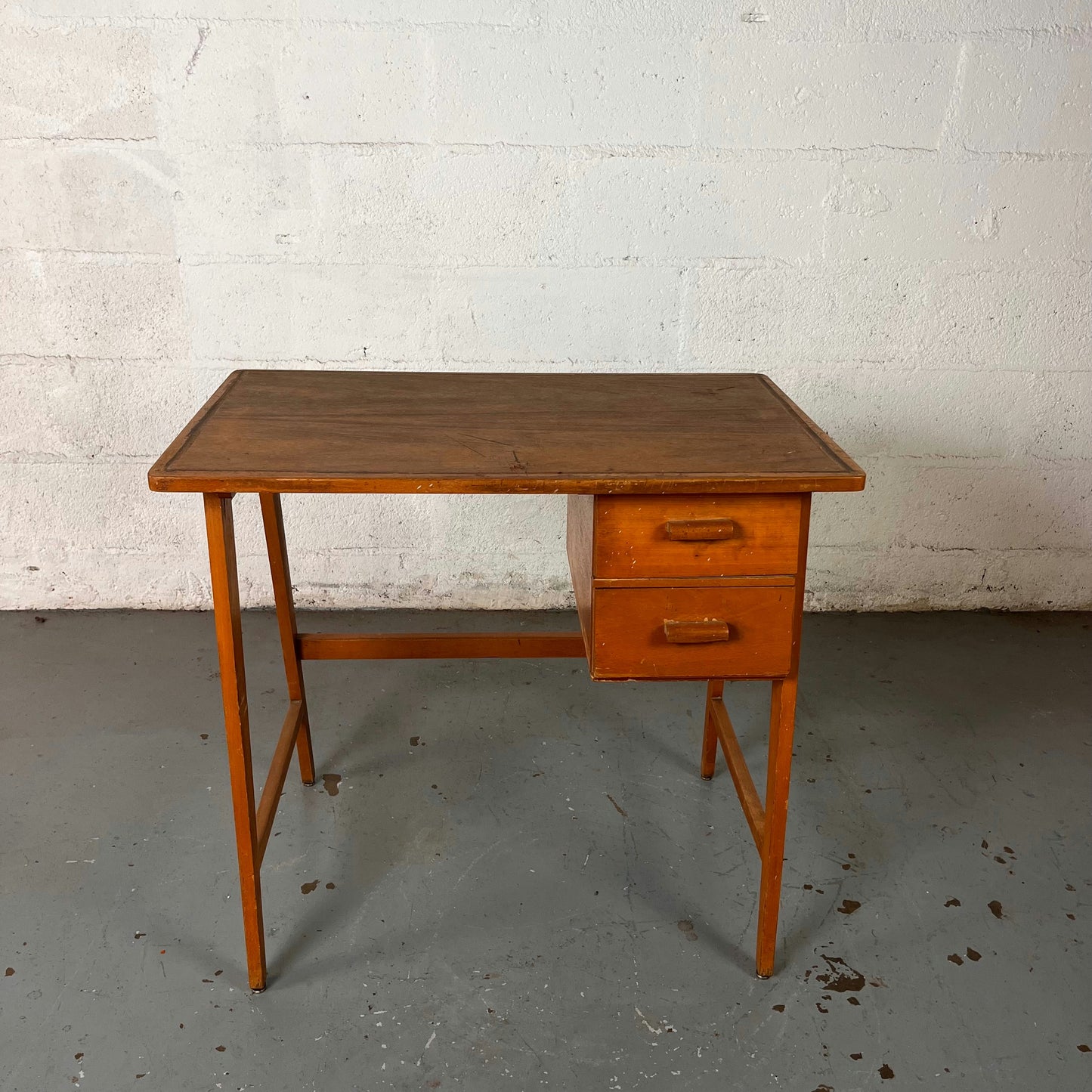 Bureau d’école en bois