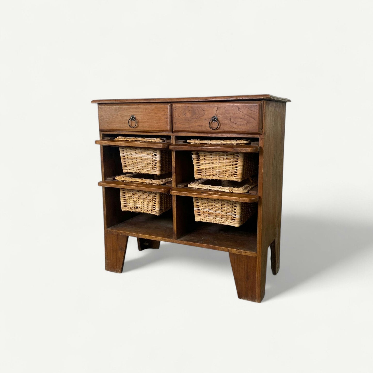 Commode bois exotique avec paniers osier