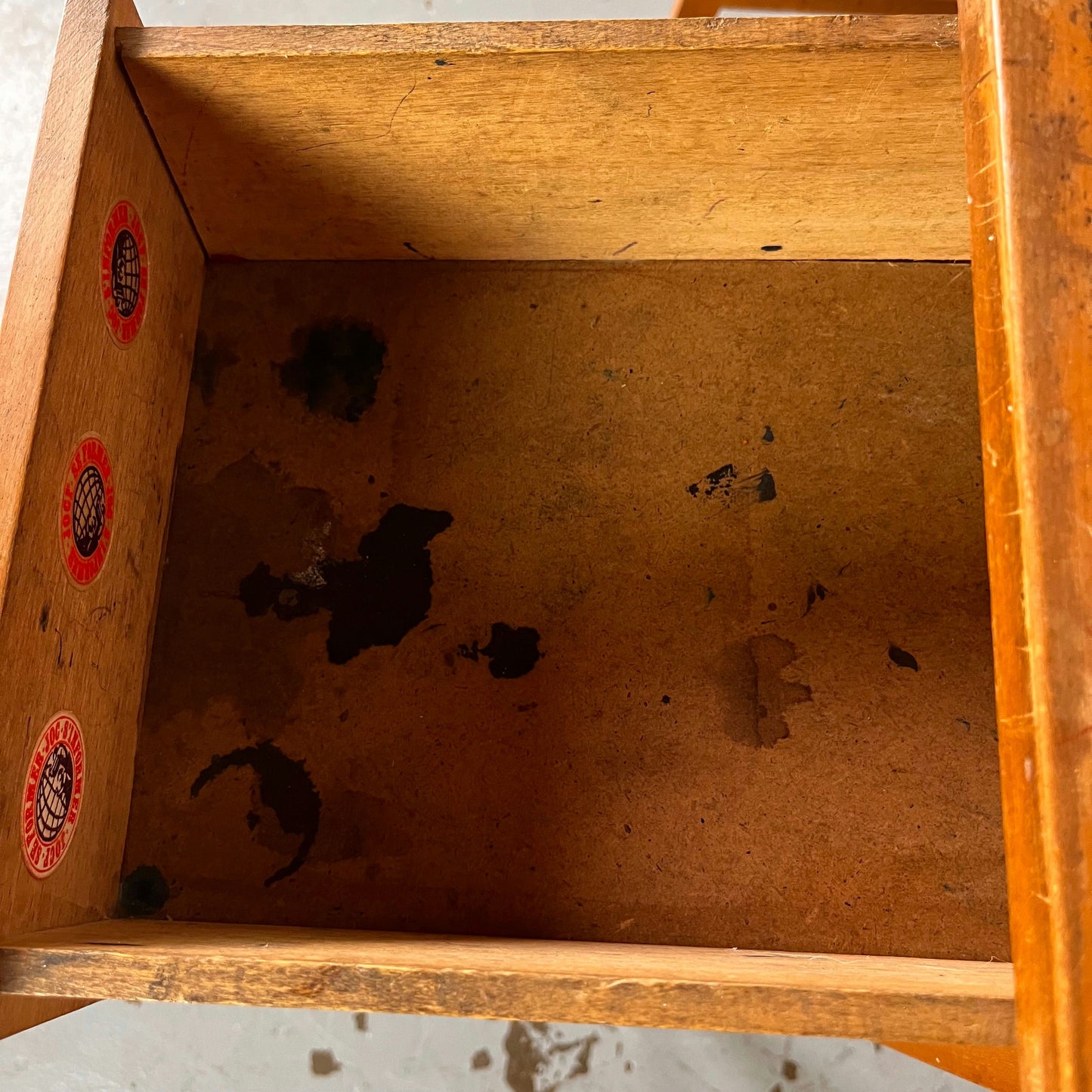 Bureau d’école en bois