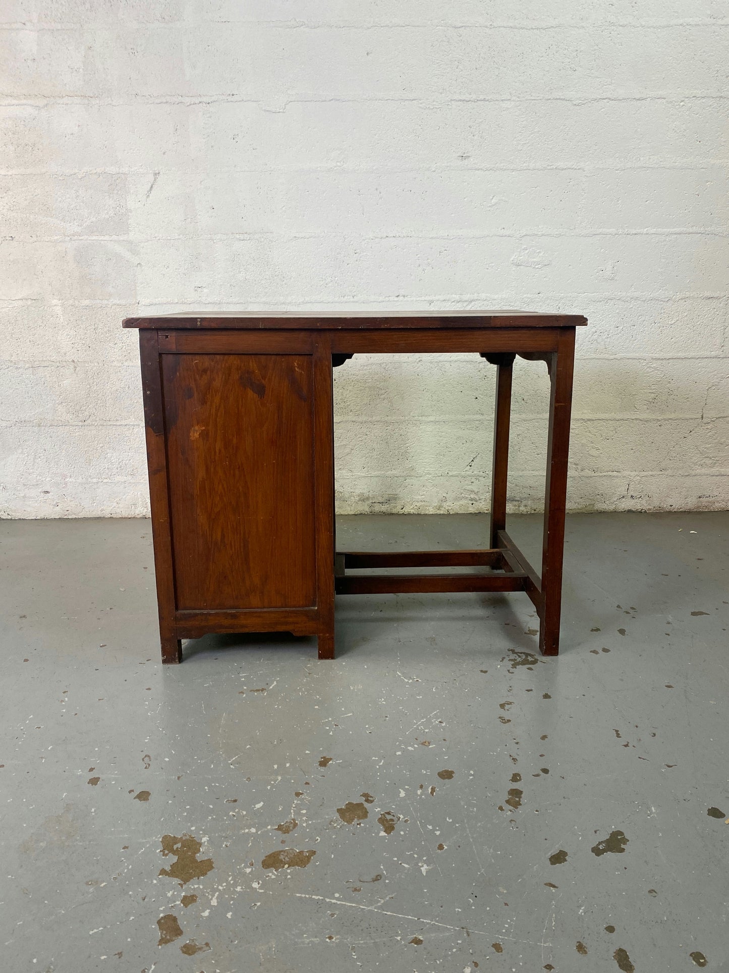 Bureau en bois 4 tiroirs