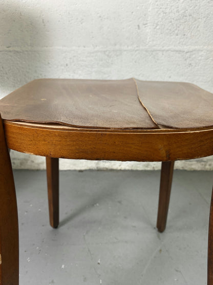 Lot de 3 chaises bistrot dépareillés et abîmés
