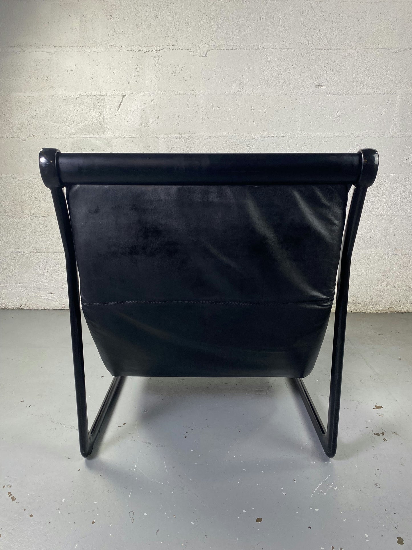 Fauteuil noir en cuir Knoll