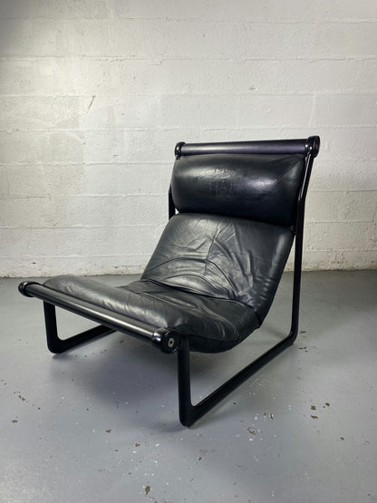 Fauteuil noir en cuir Knoll