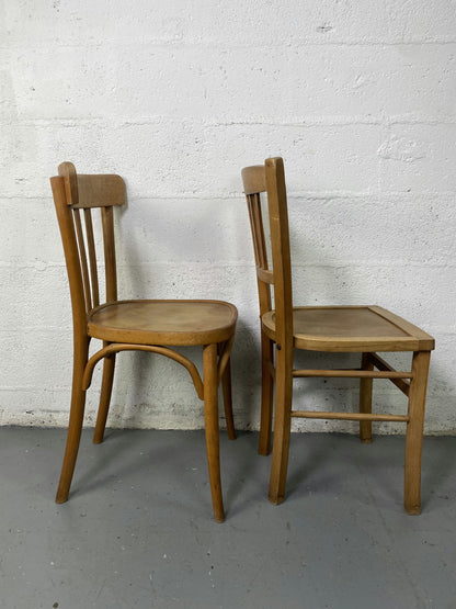 Lot de 4 chaises bistrot dépareillés