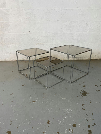 Tables Gigognes Isocèle Max Sauze pour Groupe SA