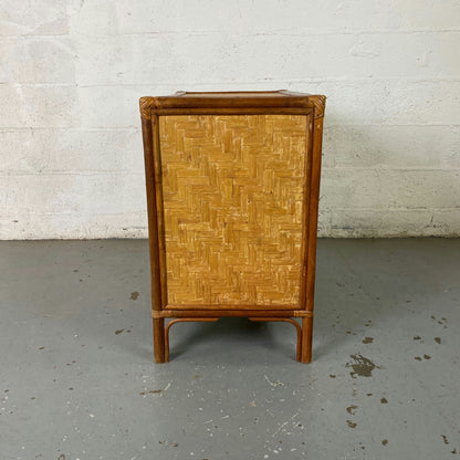 Commode en bois et rotin