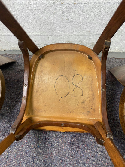 Lot de 3 chaises bistrot dépareillés et abîmés