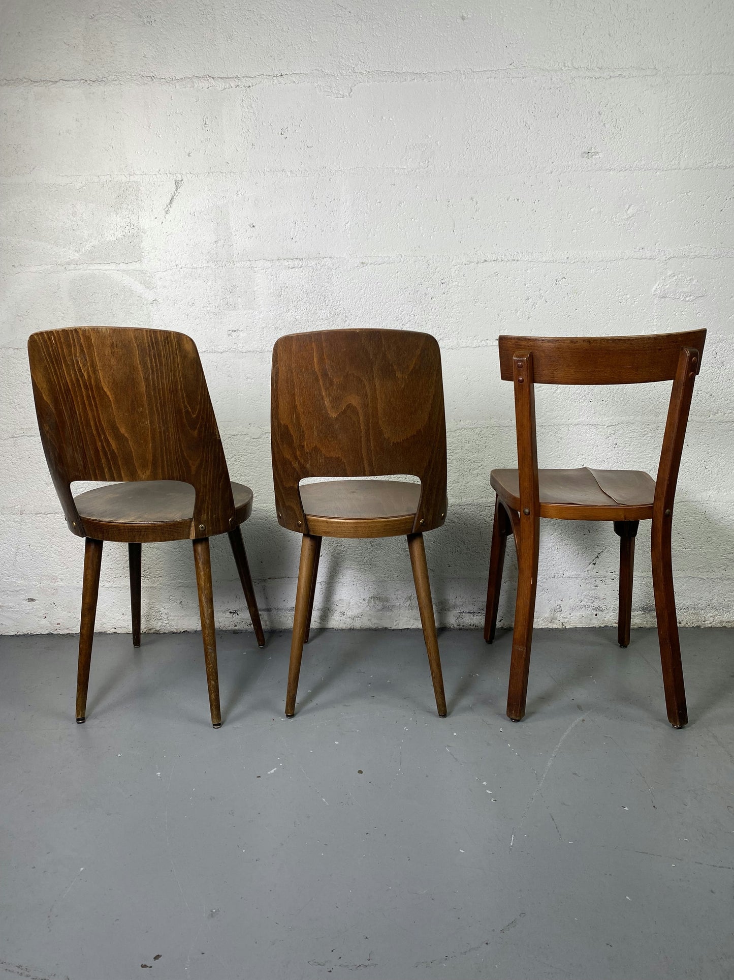 Lot de 3 chaises bistrot dépareillés et abîmés