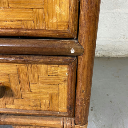 Commode en bois et rotin