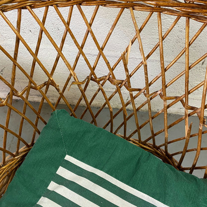 Lot de 4 fauteuils en rotin tressé