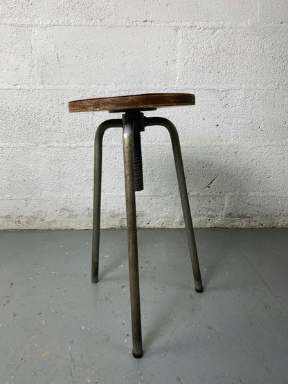 Tabouret Industriel tripode à Vis