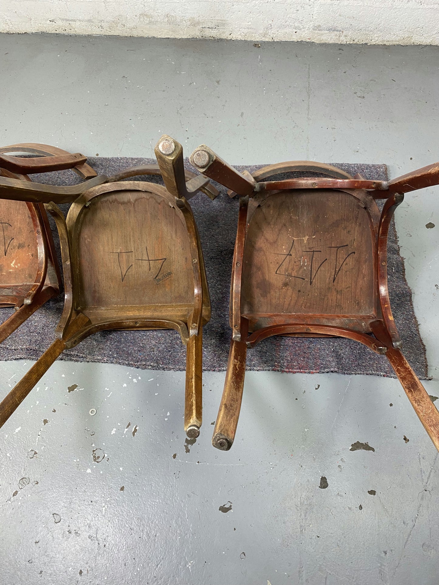 4 chaises bistrot Baumann