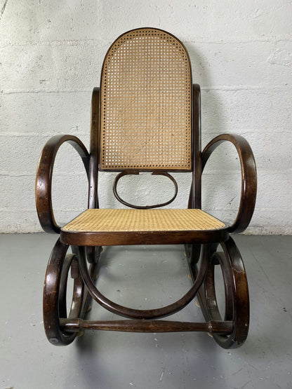 Rocking-chair Chair en bois et Cannage année 70
