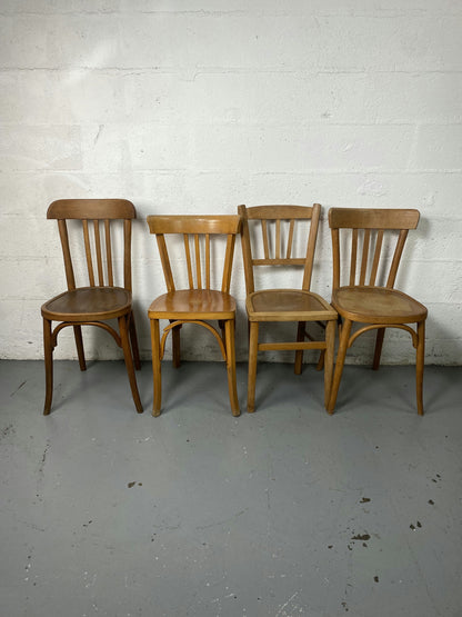 Lot de 4 chaises bistrot dépareillés