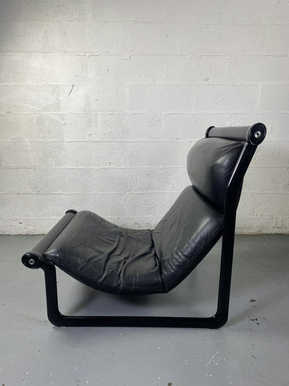 Fauteuil noir en cuir Knoll