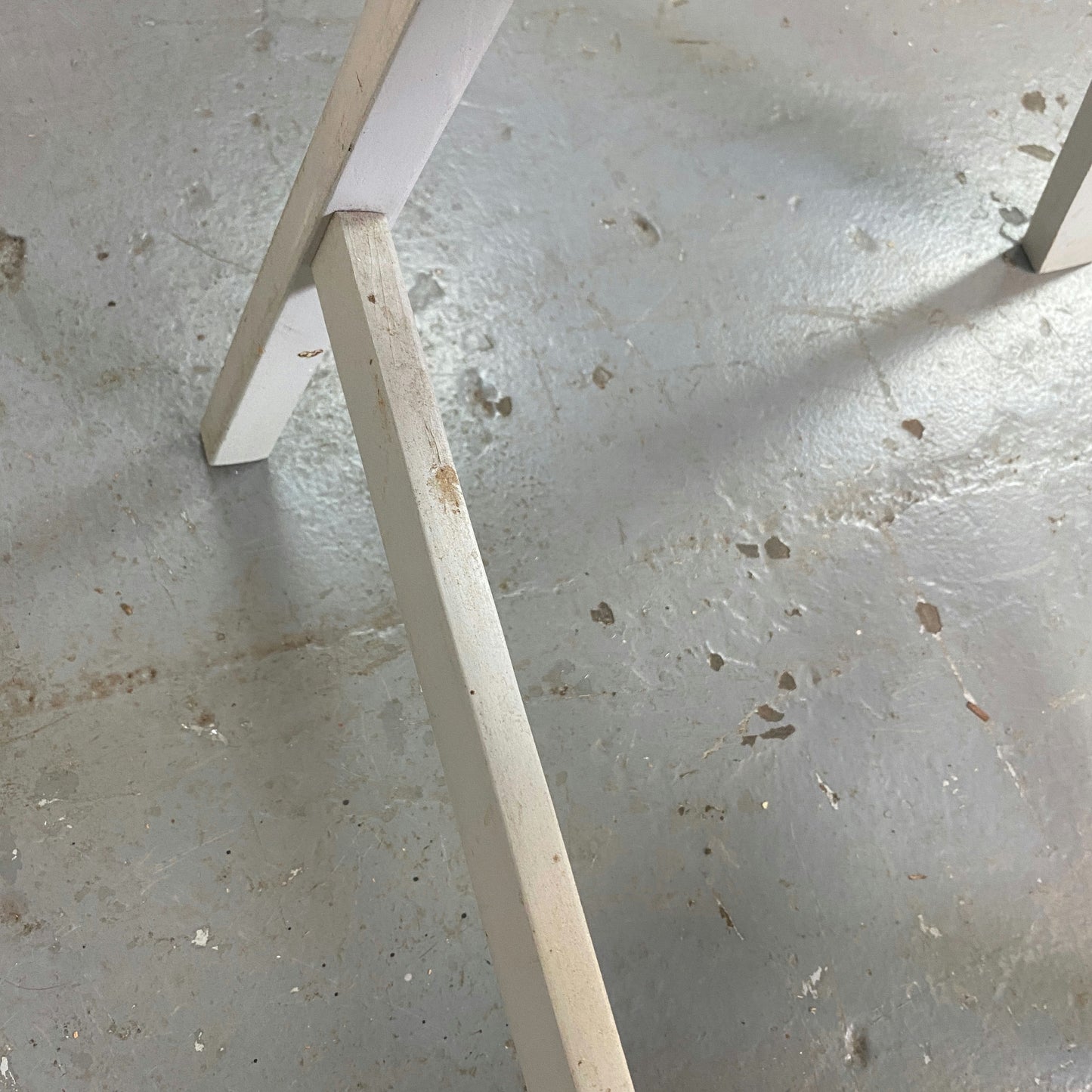 Paire de chaises pliantes Thonet blanches