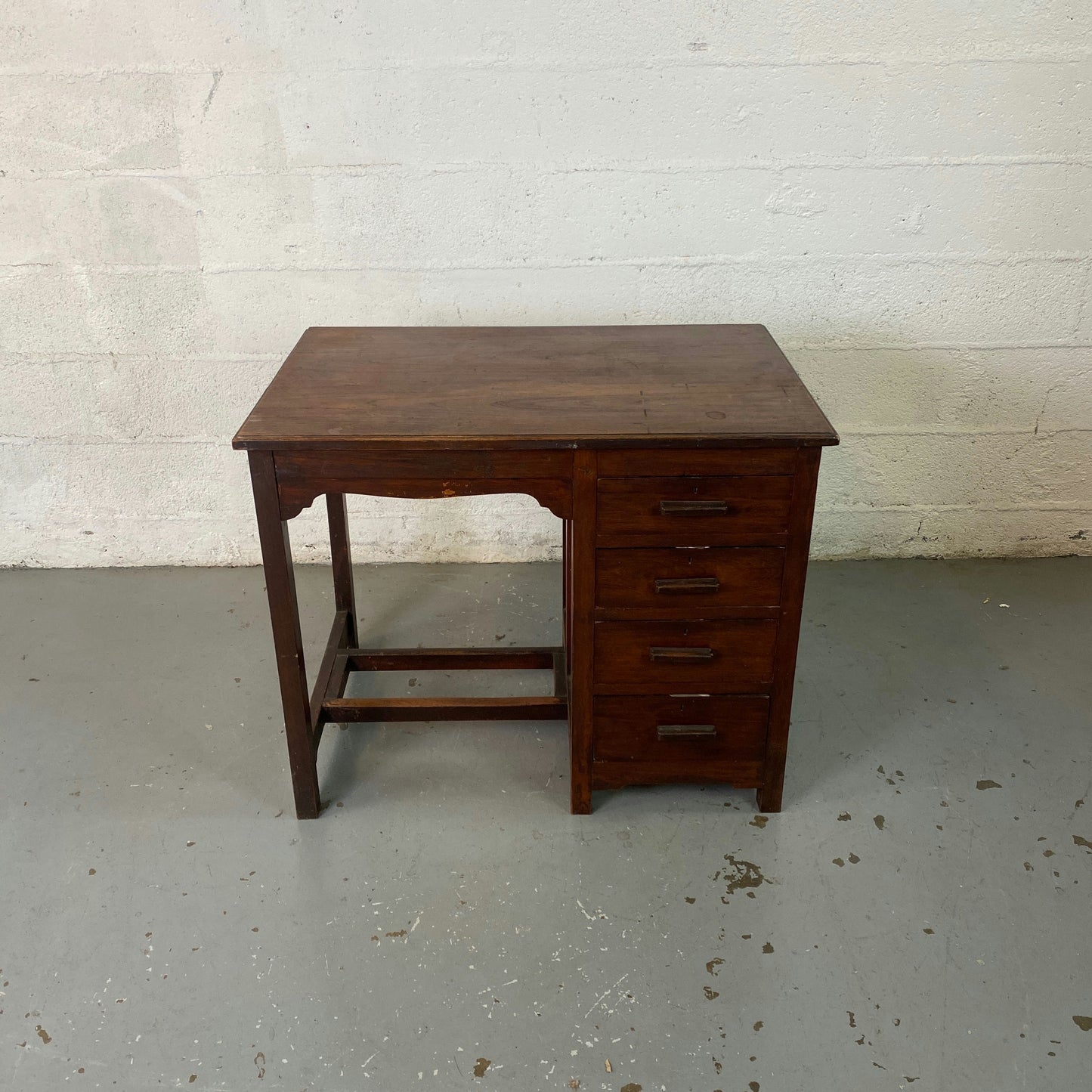 Bureau en bois 4 tiroirs