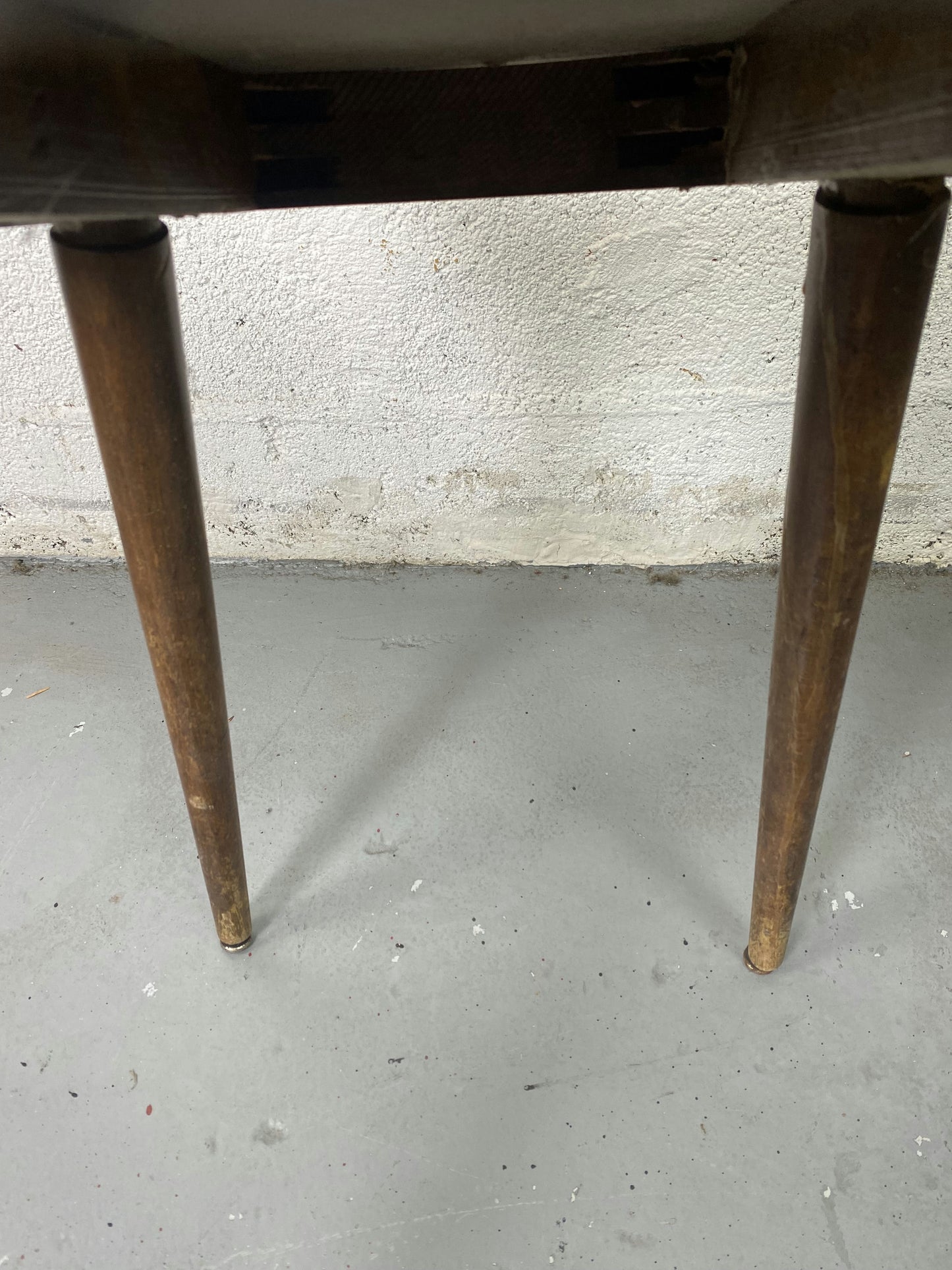 Lot de 3 chaises bistrot dépareillés et abîmés