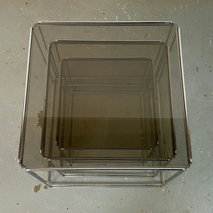 Tables Gigognes Isocèle Max Sauze pour Groupe SA