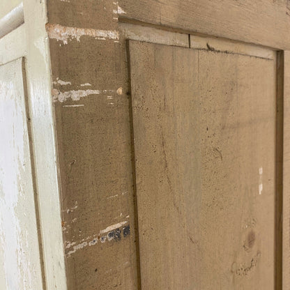 Armoire parisienne patinée