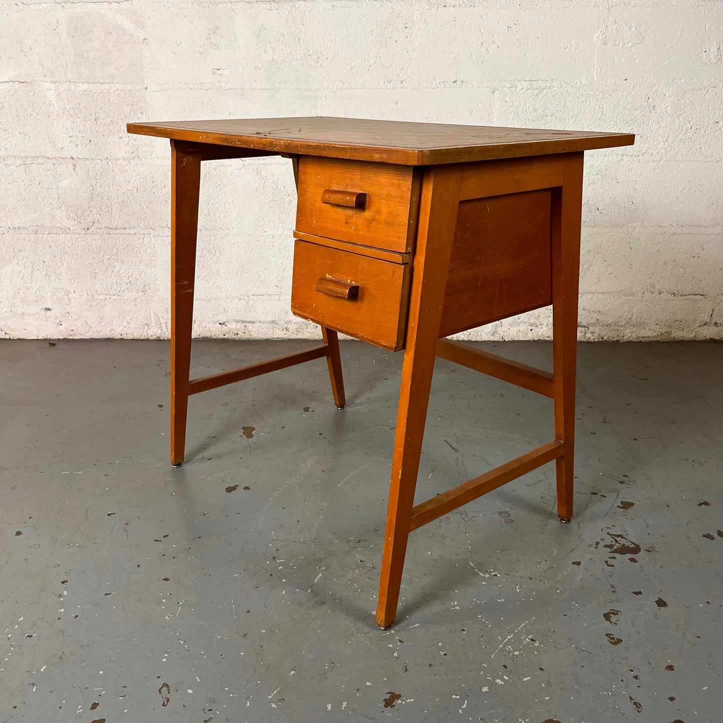 Bureau d’école en bois