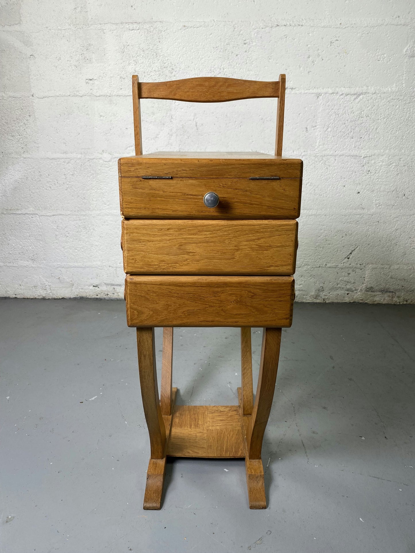 Travailleuse en bois