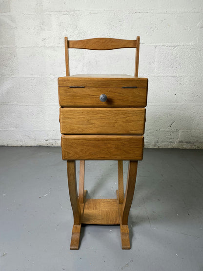 Travailleuse en bois