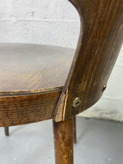 Lot de 3 chaises bistrot dépareillés et abîmés