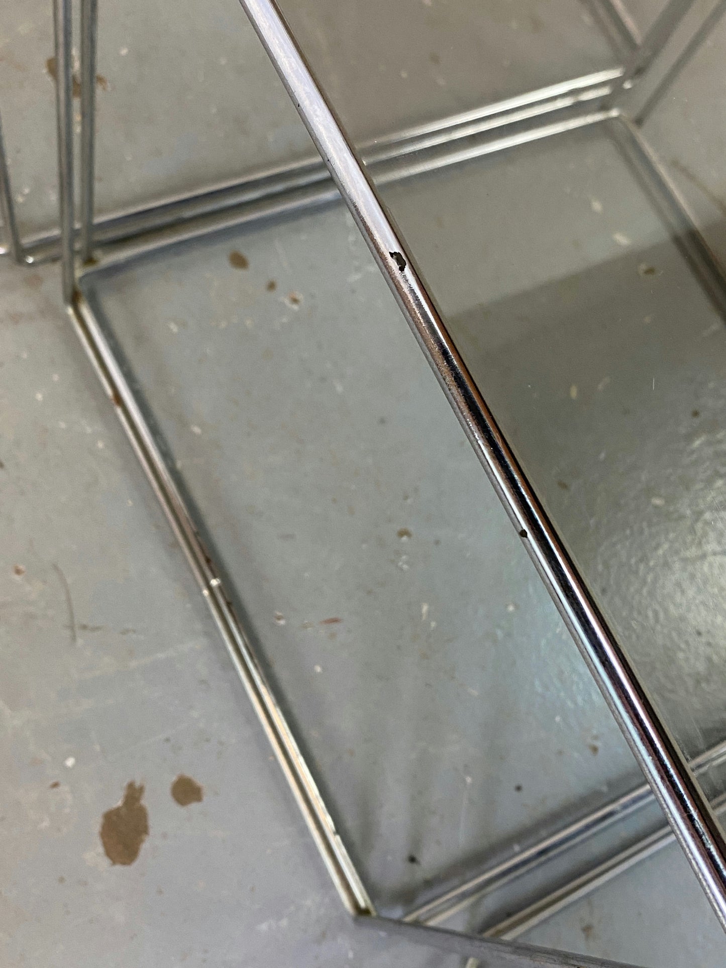 Tables Gigognes Isocèle Max Sauze pour Groupe SA