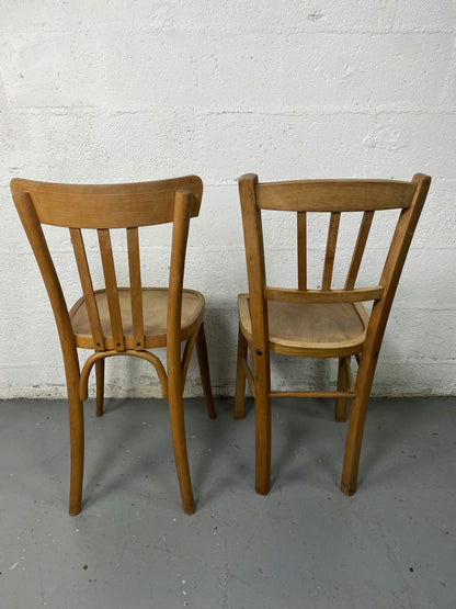 Lot de 4 chaises bistrot dépareillés