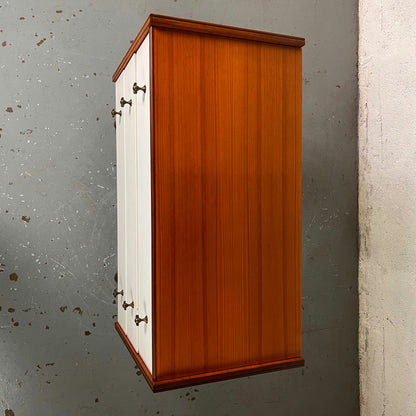 Commode en teck et formica blanc
