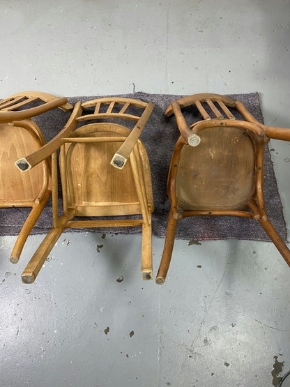 Lot de 4 chaises bistrot dépareillés