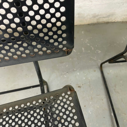 Paire de fauteuils en métal perforé collection fil par François Azambourg