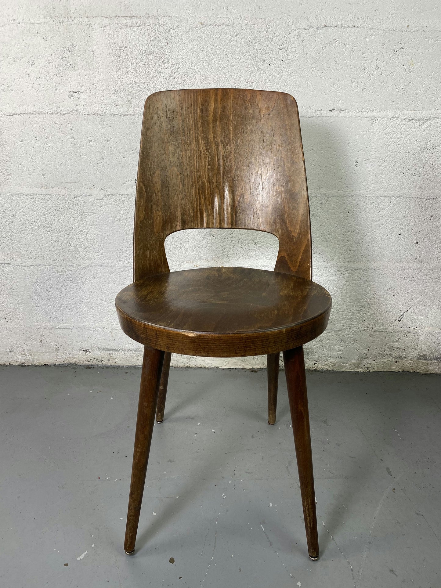 Lot de 3 chaises bistrot dépareillés et abîmés