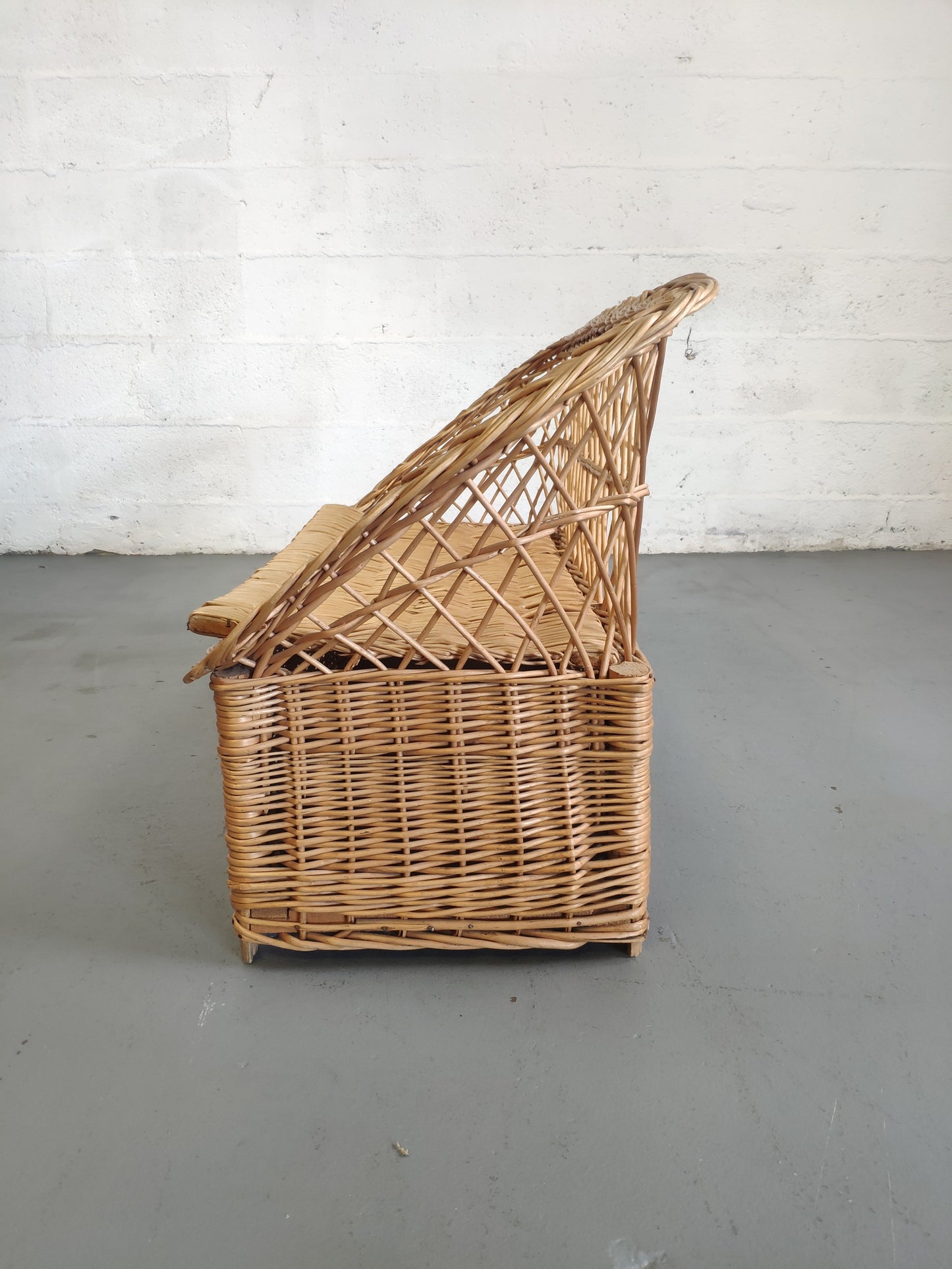 Banc coffre osier vintage