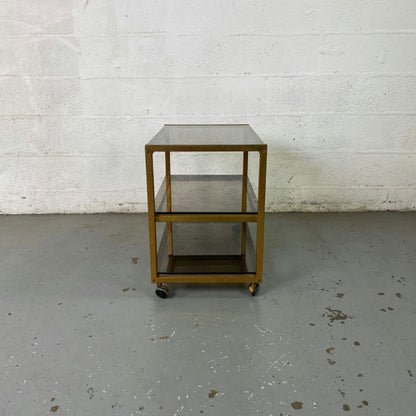 Étagère à roulettes et plateaux en verre