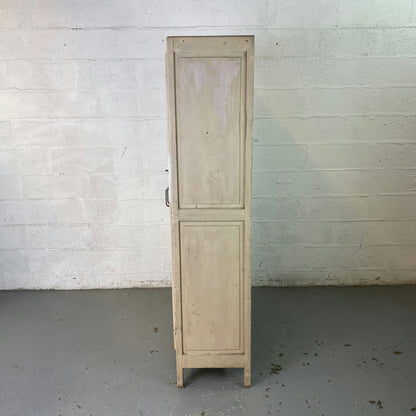 Armoire parisienne patinée