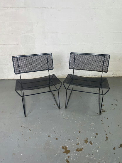 Paire de fauteuils en métal perforé collection fil par François Azambourg