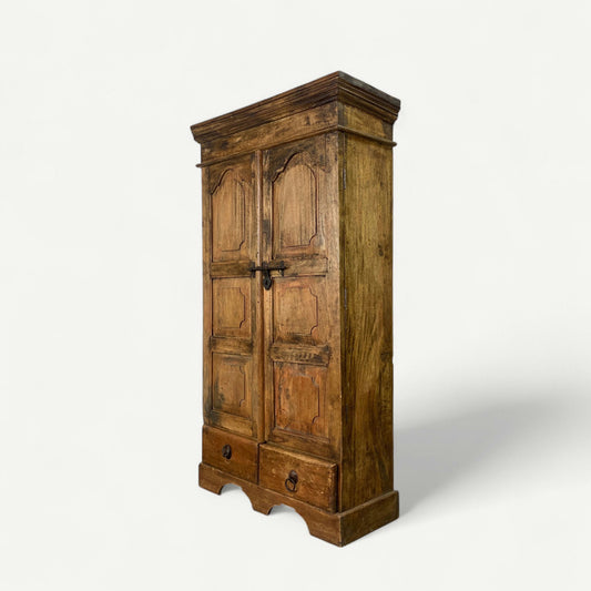 Ancienne armoire en bois