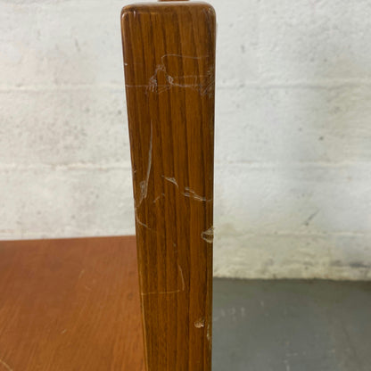 Chaise en bois massif  design moderniste/brutaliste, années 70