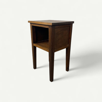 Table de chevet en bois